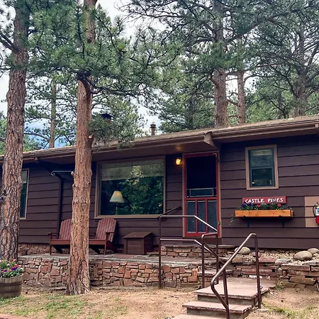 Castle Mountain Lodge-2