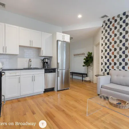 West Broadway Quarters By Thatch-2