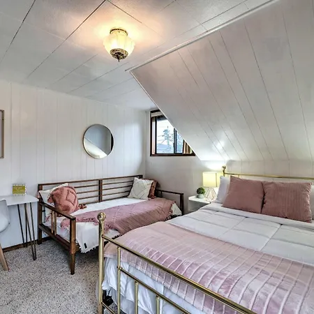 Cozy Seaside Home With Patio - Walk To Seaside Beach-2