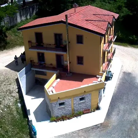 Villa Center appartamenti nel verde in città-2