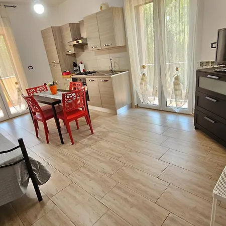 Villa Center appartamenti nel verde in città-3