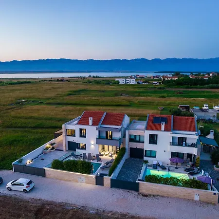 Villa Ana,Luxury Wellness Villa With Heated Pool And Jacuzzi-3