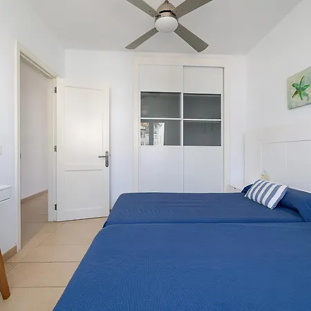 Apartamentos Elena-3