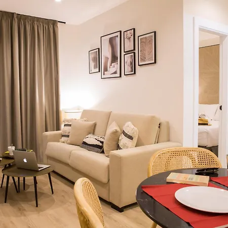 Apartamentos Malaga Premium - Calle San Telmo-3