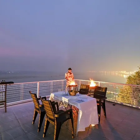 Stayvista At The Ganga House - Holy River Varanasi-2
