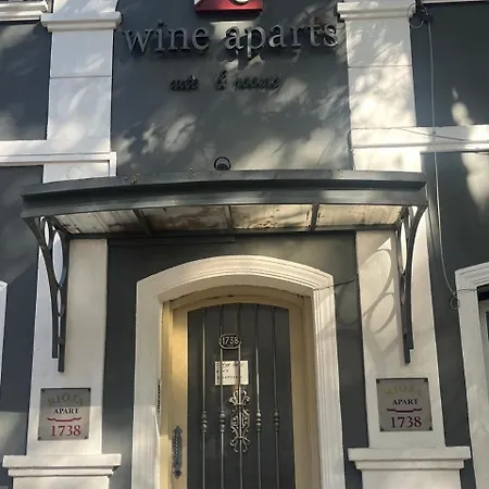 Wine Aparts-2