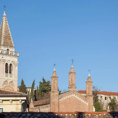 Verona Walls-2