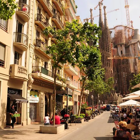 Gaudi Sagrada Familia-2