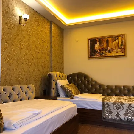 Rose Mansion By Otantik Suites-3