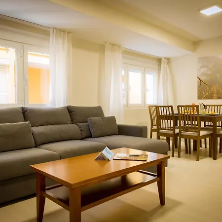 Apartments Holidays2Malaga City Center-2