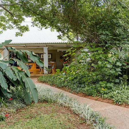 PheZulu Guest Lodge-3