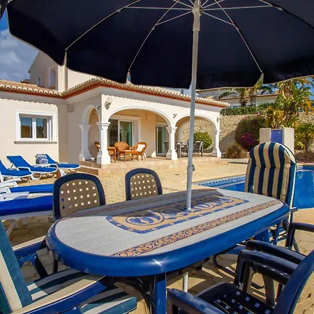 Villa La Paloma Blanca By Abahana Villas-2