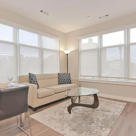 Global Luxury Suites East Boston-2
