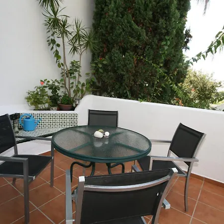 Lovely Apartment In Marbella-Las Chapas-3