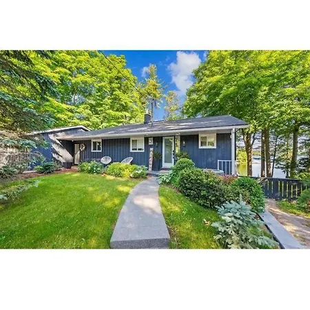 Lux Muskoka-2