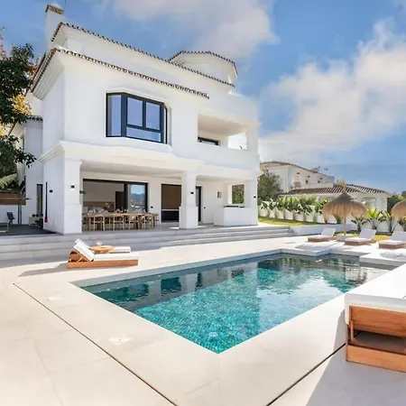 Villa Vega Luxury Living Premium Features Gym Jacuzzi-3