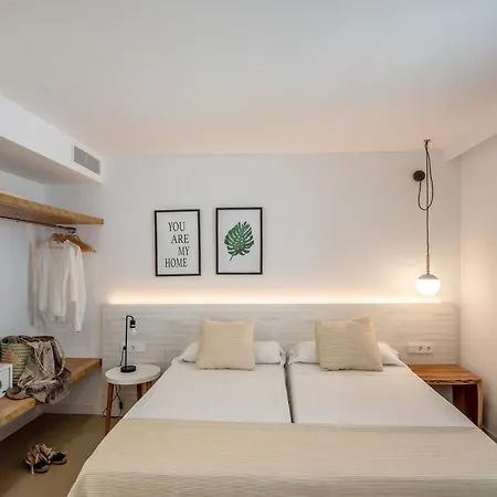 Apartamentos Es Pujols - Emar Hotels-2