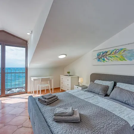 Cuvi Beach Apartments-2