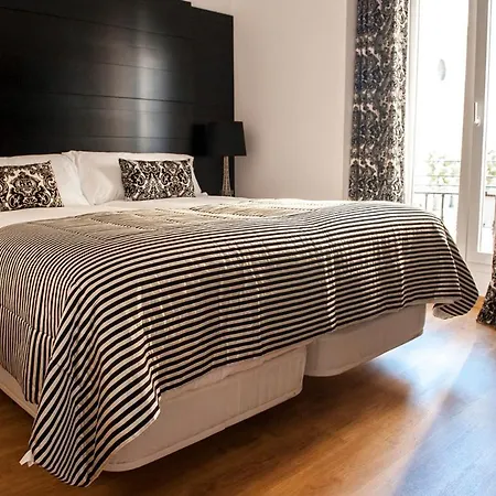 Apartamentos Art Suite Santander-2