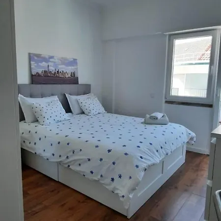 Apartamento Em Alvalade-3