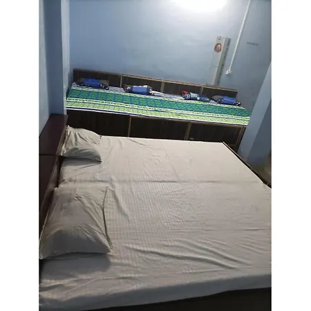 Ishwari Guest House, Varanasi-3