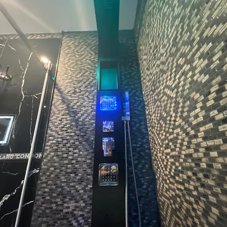 The Spa Suite-2