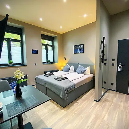 Stadt Apartments-3