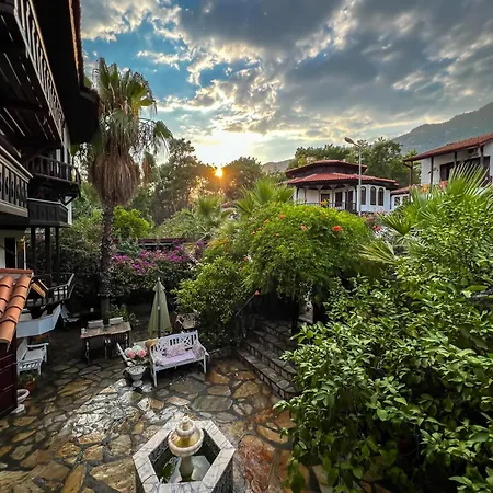 Liya Boutique Hotel & Suites-3