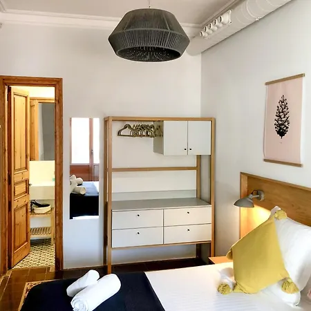 Central Apartments Barcelona-3