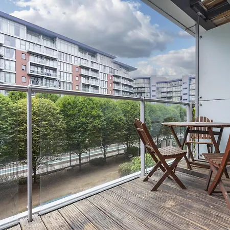 Riverside Apartment-2