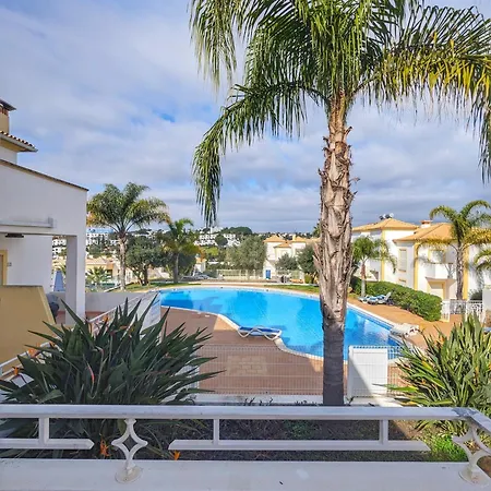 Farm Village- Townhouse 2 Mins From Old Town Albufeira-3