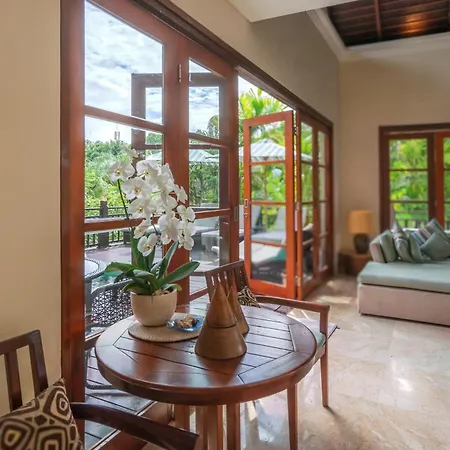Boutique Hotel Villa Cantik And Karma Beach Club-3