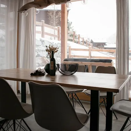 Nix & Nivis Chalet-3