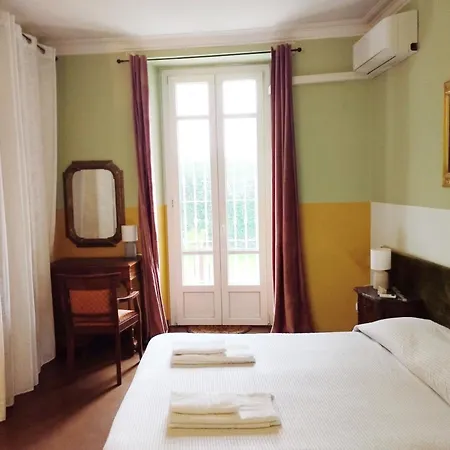 Villa Helios Holiday Home - Centre, Lake, 10' Car - Free Parking Self Check-In Airco-3
