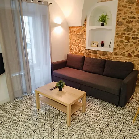 Al-Qazeres Suites-3