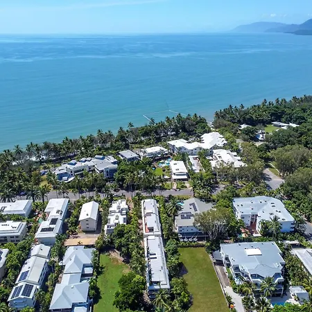Tropical Reef Apartments-3