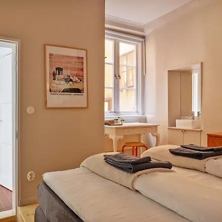 Gamla Stan Apartments-3