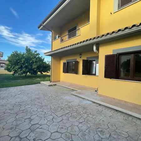 Residence Villa Claudia con giardino-3