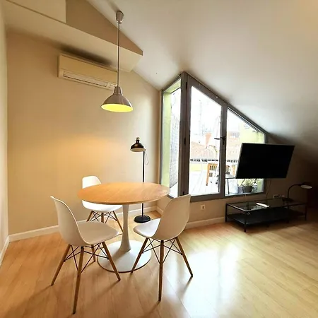 Apartment In The Centre-2