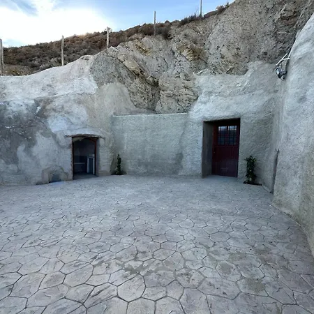 Cortijo MAMANGUEÑA PISCINA Y CUEVA-2
