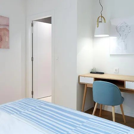 H Suite3B By Smiling Rentals-3