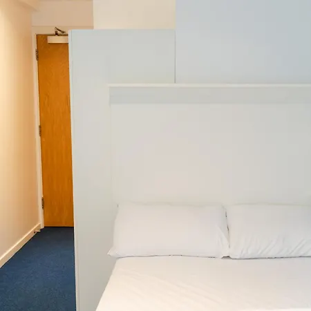 Destiny Student - Shrubhill-2