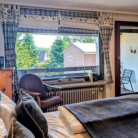 weißer Hirsch im Haus Sabine-3