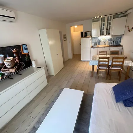 Apartments Selce-3