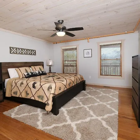 Rocky Top Lodge-2