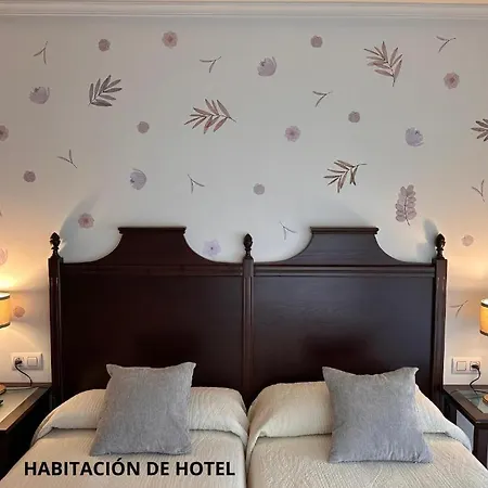 Hotel y Apartamentos La Lonja-3