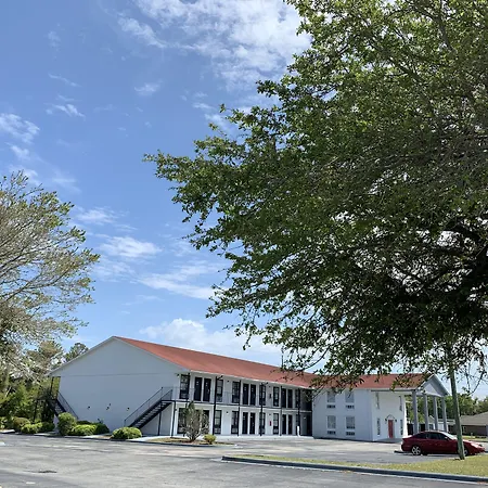 Econo Lodge Crystal Coast-2