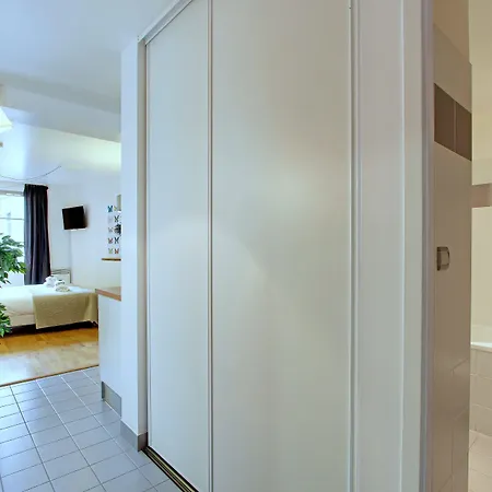 Short Stay Group Museum View Serviced Apartments-2