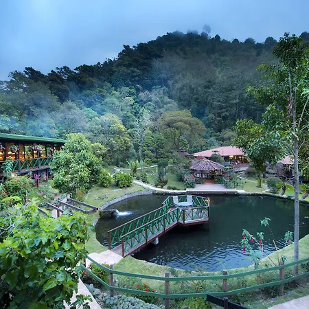 Trogon Lodge-3