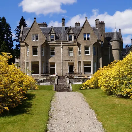 Glengarry Castle Hotel-3